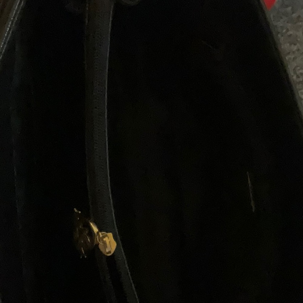 St.John’s leather large tote purse! 25 th Anniversary edition 14x9x4 GUC - Picture 9 of 9